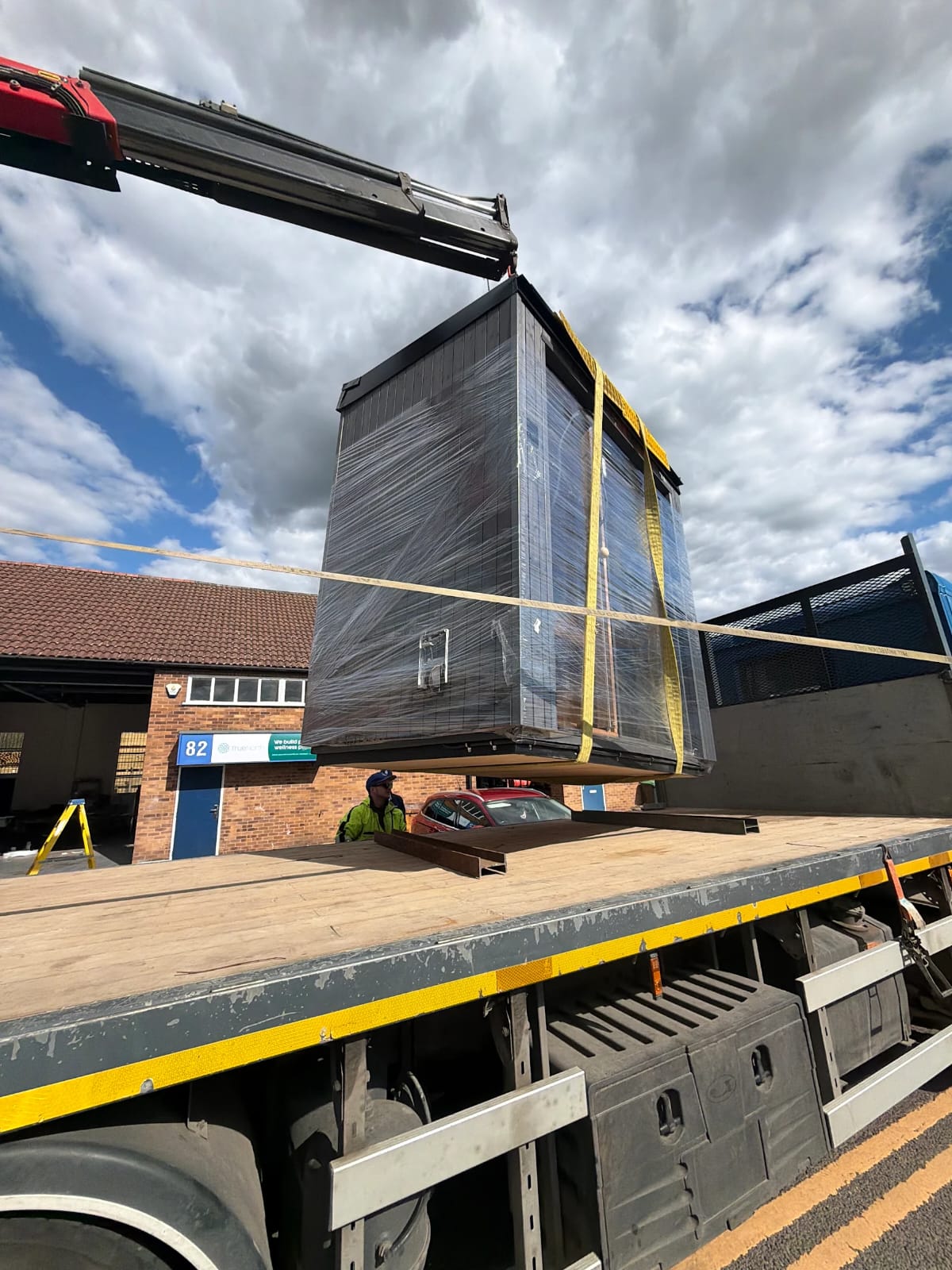 Heavy container transport operations